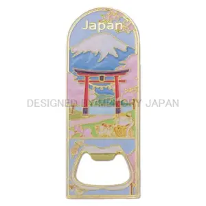 鳥居と招き猫の富士山マグネット式栓抜き